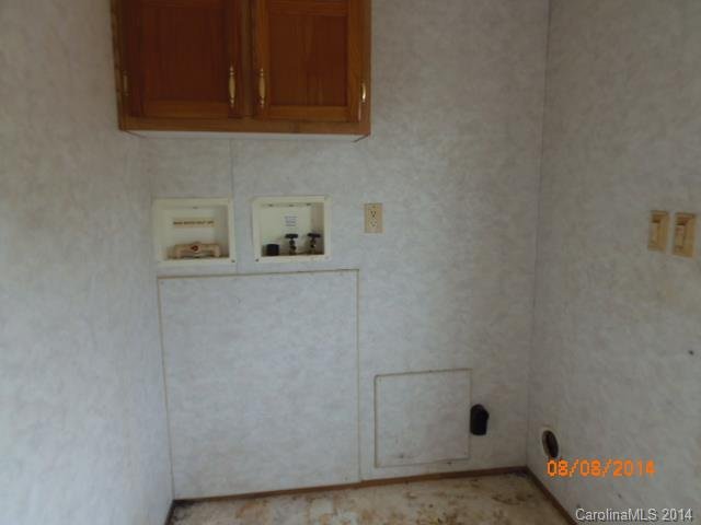 Property image 5 at 5027 Suncrest Farms Lane, Crouse, NC 28033