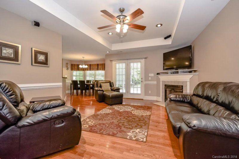 Property image 3 at 238 Woodlynn Drive, Charlotte, NC 28214