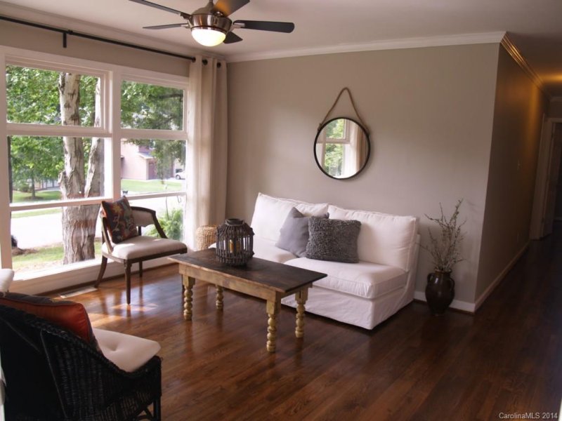 Property image 3 at 3116 Maywood Drive, Charlotte, NC 28205