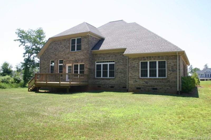 Property image 2 at 136 Orchard Farm Lane, Mooresville, NC 28117