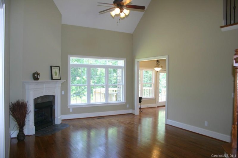 Property image 4 at 136 Orchard Farm Lane, Mooresville, NC 28117