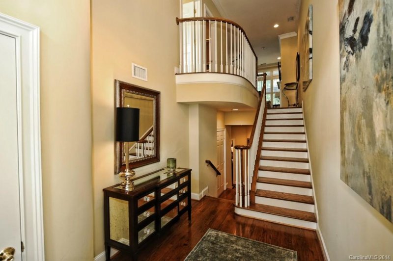 Property image 2 at 240 Wendover Heights Circle, Charlotte, NC 28211