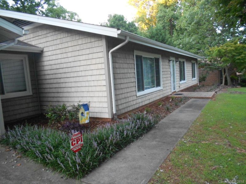 Property image 2 at 2012 Hickory Hills Drive, Denver, NC 28037