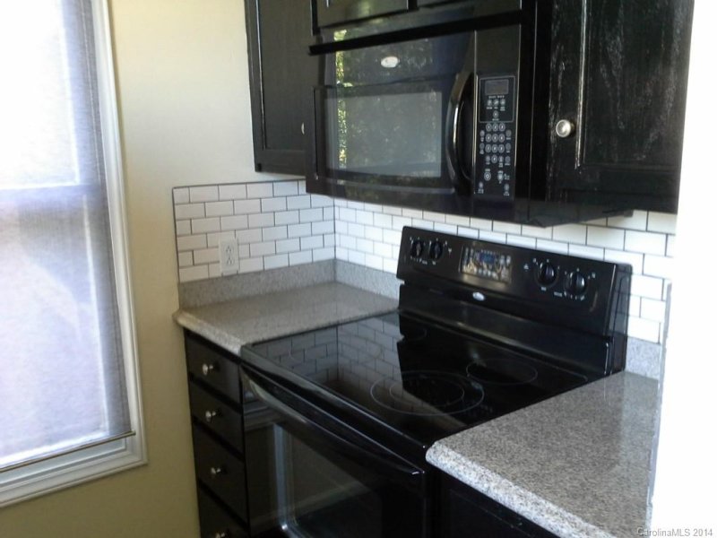 Property image 3 at 1109 E Morehead Street, Charlotte, NC 28204