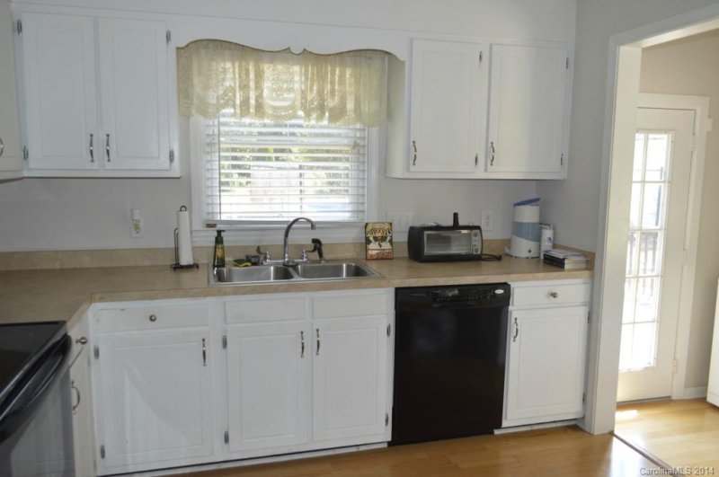 Property image 5 at 132 Barclay Lane, Mooresville, NC 28115