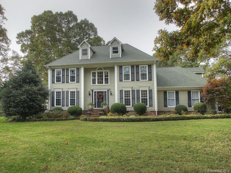 2001 Greenbrook Parkway