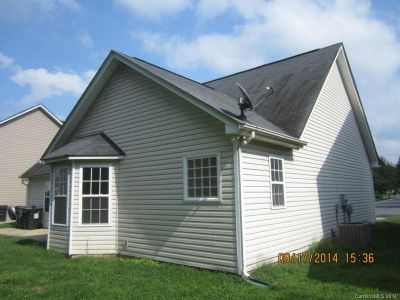 Property image 3 at 8438 Meadowcreek Village Drive, Locust, NC 28097