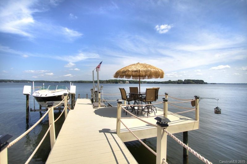 Property image 3 at 3554 Governors Island Drive, Denver, NC 28037