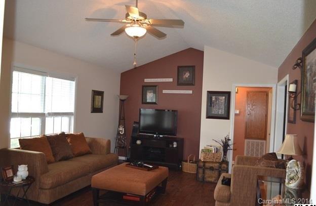 Property image 4 at 4854 Gateway Drive, Claremont, NC 28610