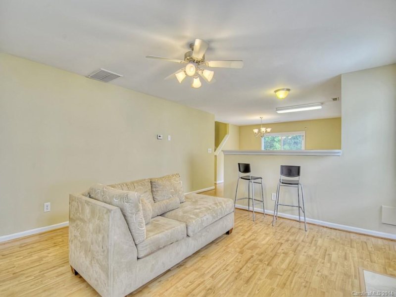 Property image 5 at 301 Woodlynn Drive, Charlotte, NC 28214