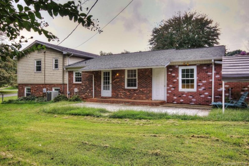 Property image 2 at 117 Danbury Lane, Statesville, NC 28625