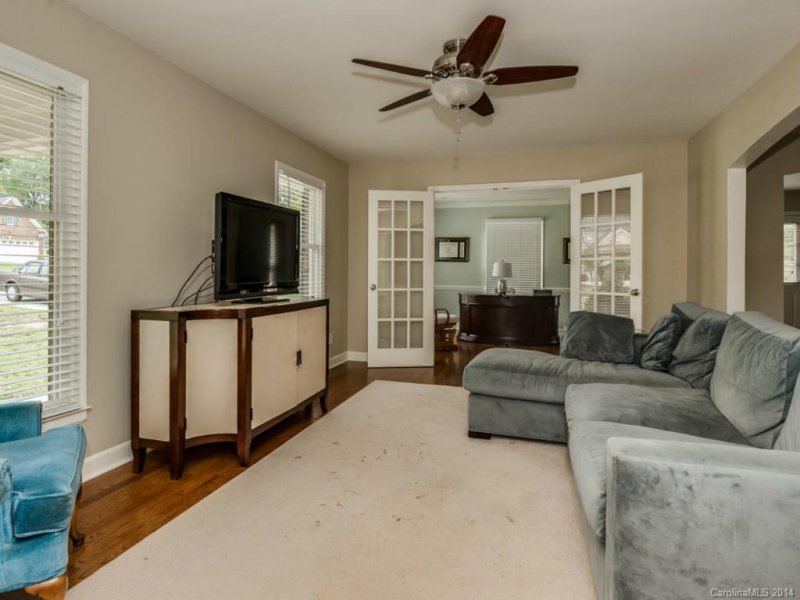 Property image 3 at 10608 Knox Avenue, Matthews, NC 28105