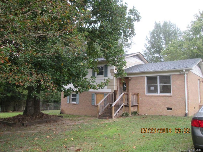 160 Happy Hollow Road