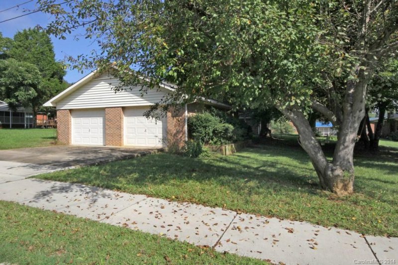 Property image 4 at 604 W Park Avenue, Mooresville, NC 28115