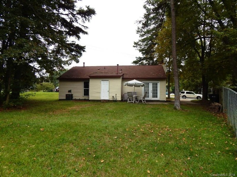 Property image 3 at 6937 Delta Lake Drive, Charlotte, NC 28215