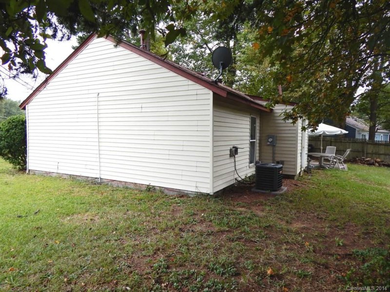 Property image 4 at 6937 Delta Lake Drive, Charlotte, NC 28215