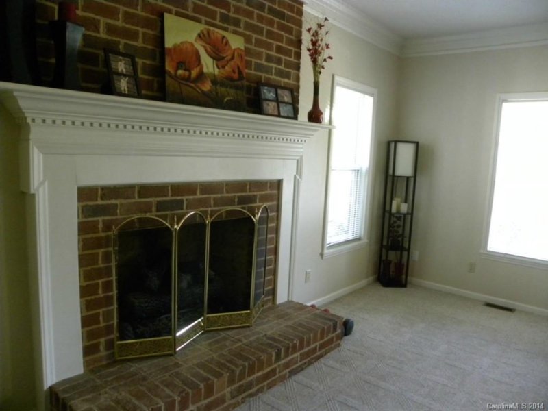Property image 4 at 423 Three Oaks Lane, Lancaster, SC 29720