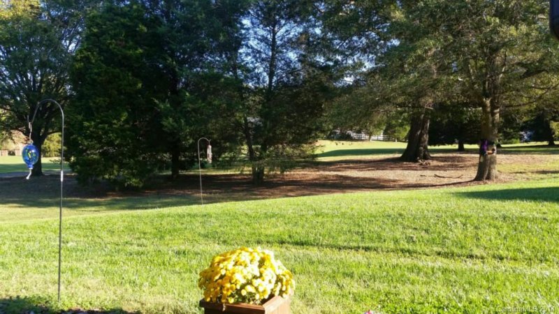 Property image 2 at 8228 Golf Ridge Drive, Charlotte, NC 28277