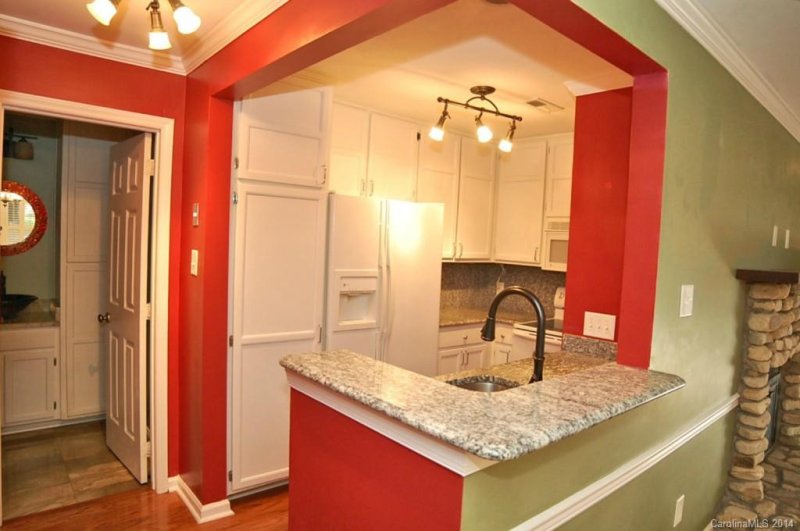 Property image 4 at 1109 E Morehead Street, Charlotte, NC 28204