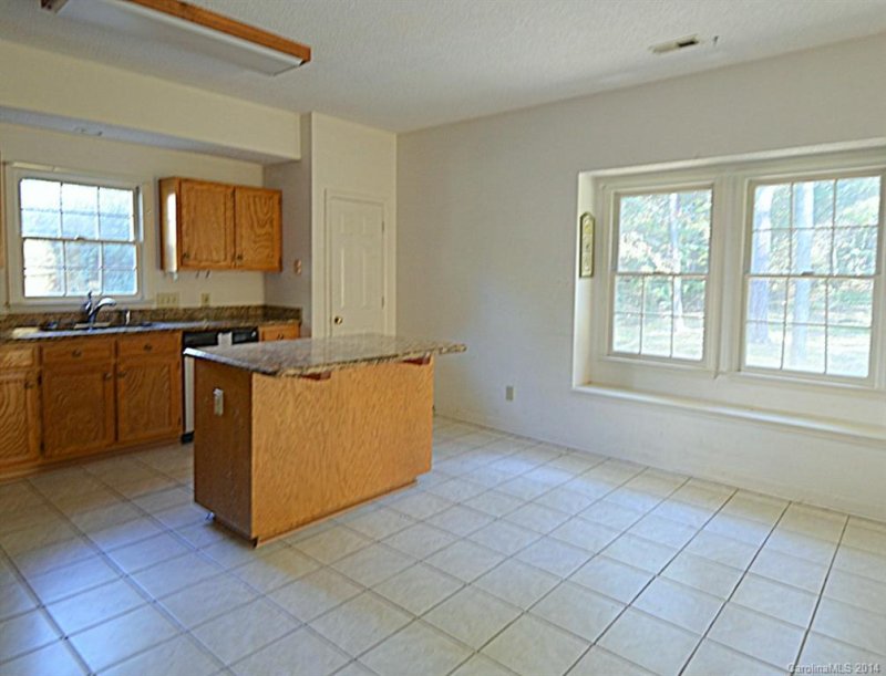 Property image 2 at 3826 Yorkford Drive, Charlotte, NC 28269