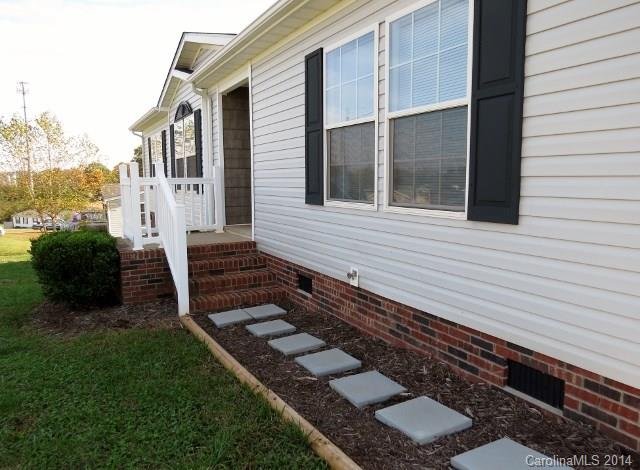 Property image 2 at 2224 Sterling Ridge Drive, Newton, NC 28658