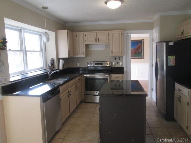 Property image 4 at 3923 Melshire Lane, Charlotte, NC 28269