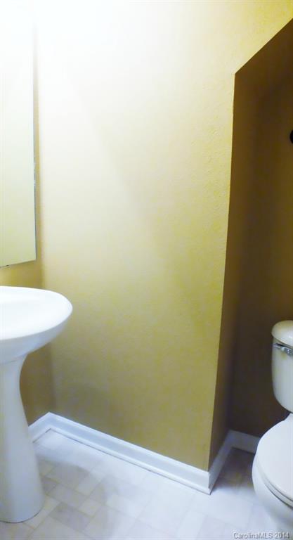 Property image 5 at 7031 Coble Avenue, Charlotte, NC 28215