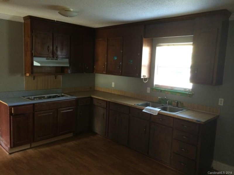 Property image 3 at 6846 Delta Lake Drive, Charlotte, NC 28215