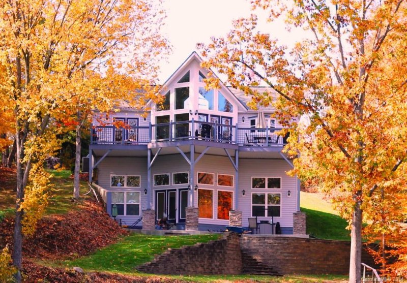 559 Laurel Cove Road