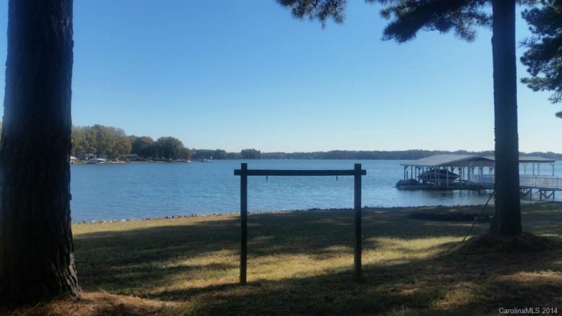 Property image 4 at 591 Isle Of Pines Road, Mooresville, NC 28117