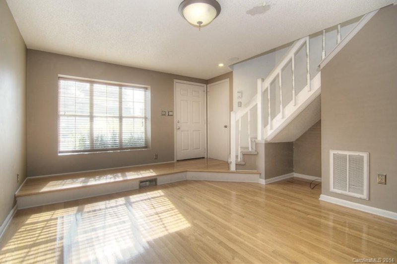 Property image 3 at 8240 Circle Tree Lane, Charlotte, NC 28277