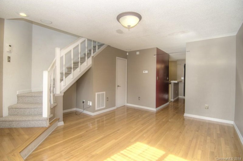 Property image 4 at 8240 Circle Tree Lane, Charlotte, NC 28277