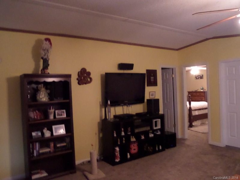 Property image 2 at 2112 Tower Drive, Shelby, NC 28152