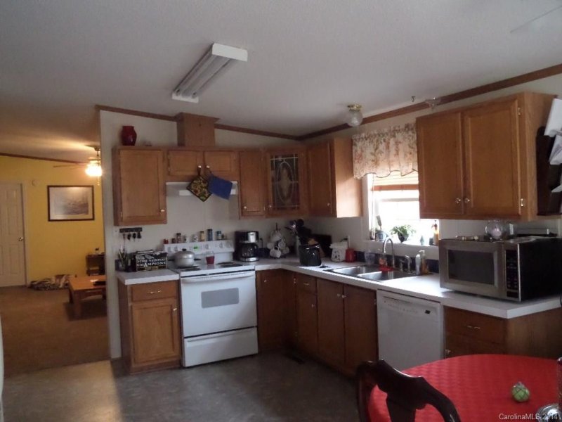 Property image 3 at 2112 Tower Drive, Shelby, NC 28152