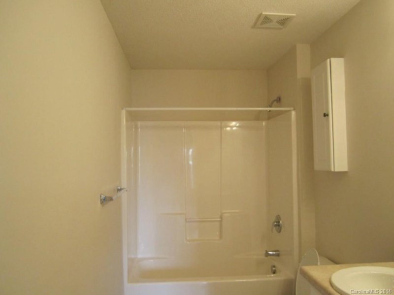 Property image 5 at 2021 Pin Oak Place, Cramerton, NC 28032