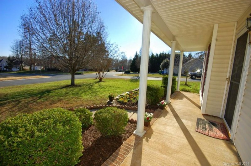 Property image 2 at 3101 Pine Pointe Street, Matthews, NC 28104