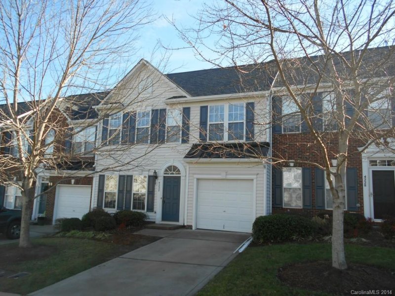 4232 Piccadilly Lane