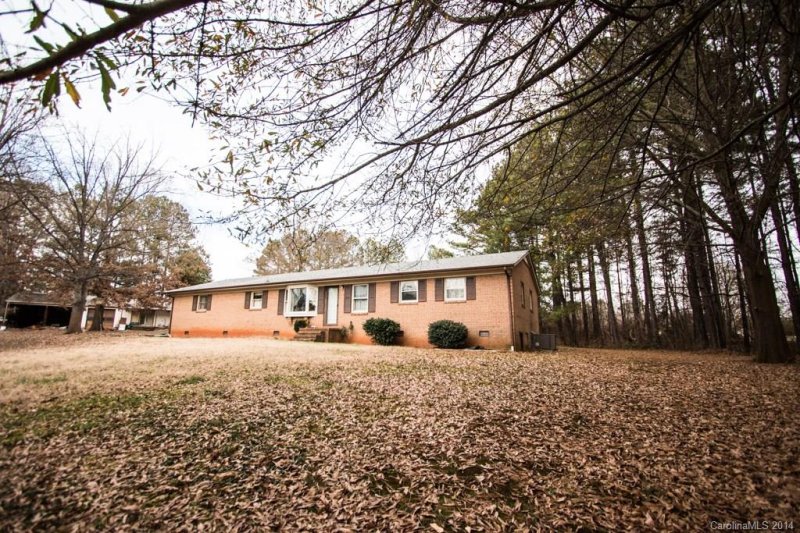 Property image 2 at 129 Greendale Drive, Mount Holly, NC 28120