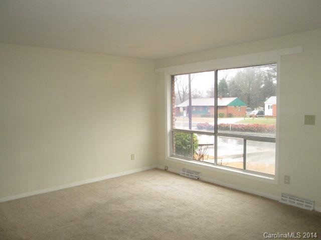 Property image 2 at 4815 The Plaza Plaza, Charlotte, NC 28215