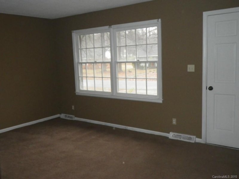 Property image 4 at 6439 Monteith Drive, Charlotte, NC 28213