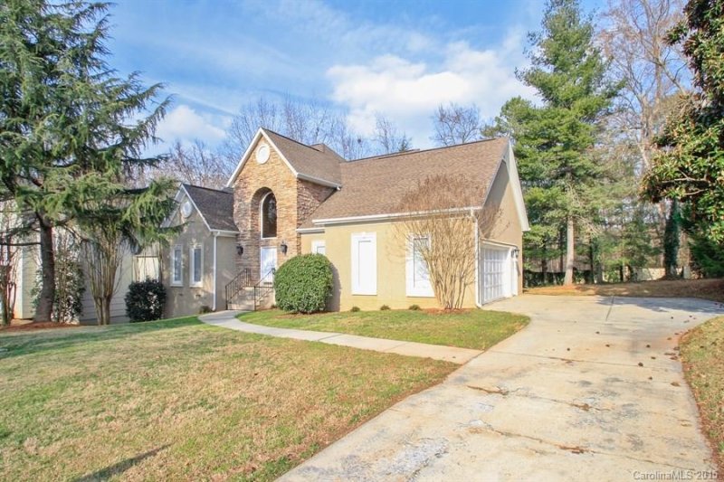 Property image 2 at 8309 Sardiscroft Road, Charlotte, NC 28270