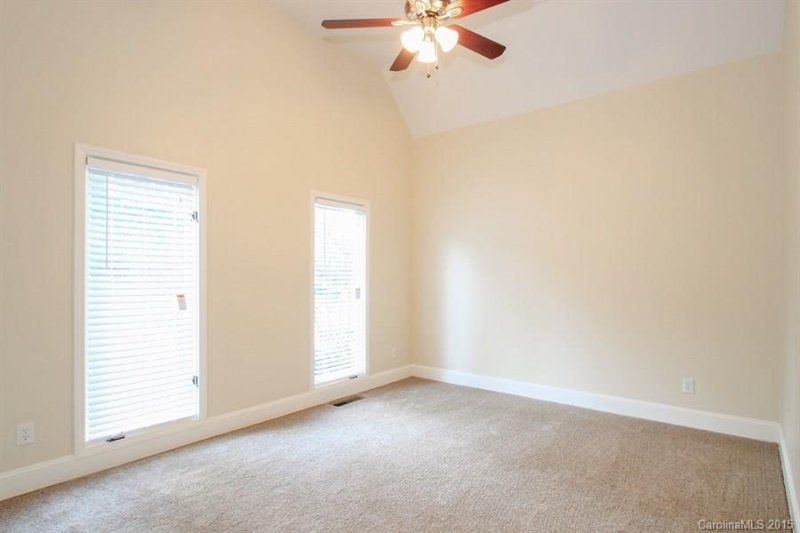 Property image 3 at 8309 Sardiscroft Road, Charlotte, NC 28270