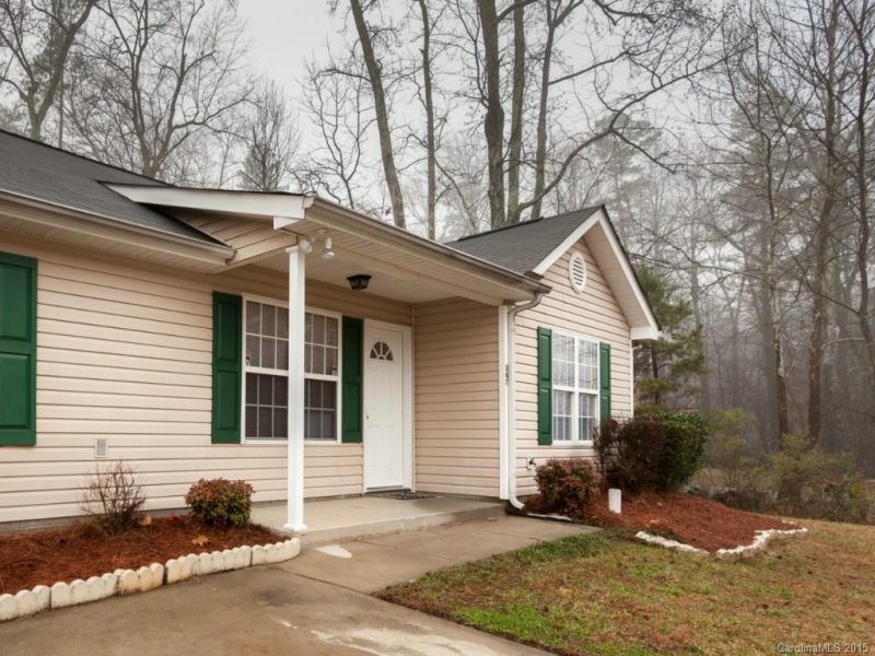 Property image 2 at 347 Touch Me Not Lane, Charlotte, NC 28216