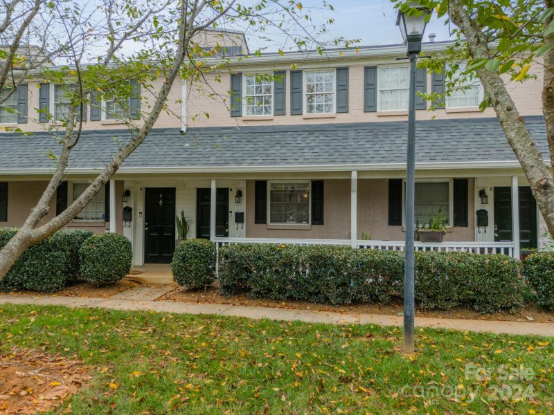 Property image 2 at 1224 Green Oaks Lane, Charlotte, NC 28205