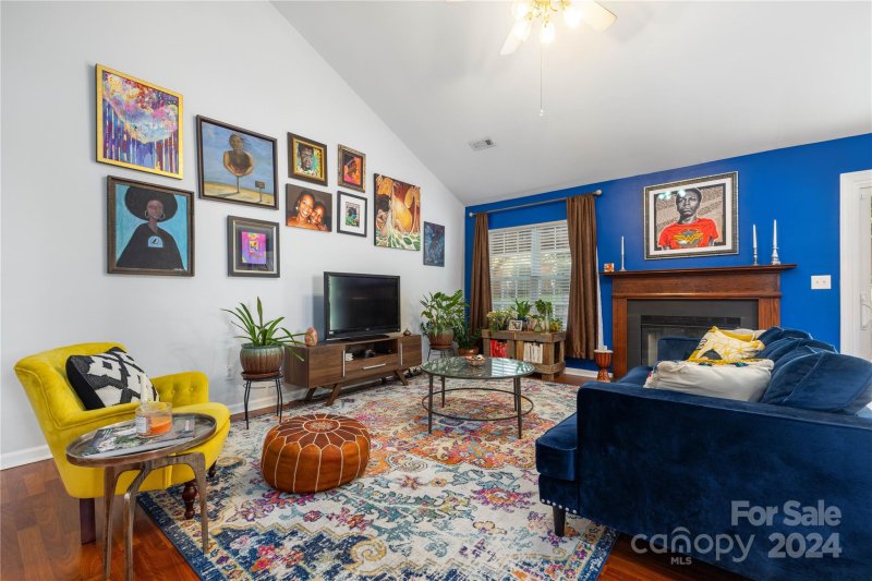 Property image 3 at 7409 Crestside Lane, Charlotte, NC 28227