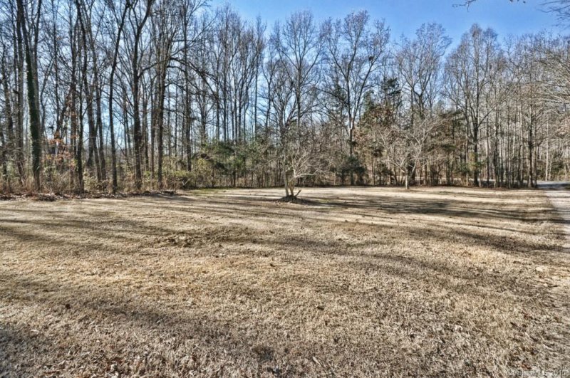Property image 2 at 432 Partridge Place, York, SC 29745