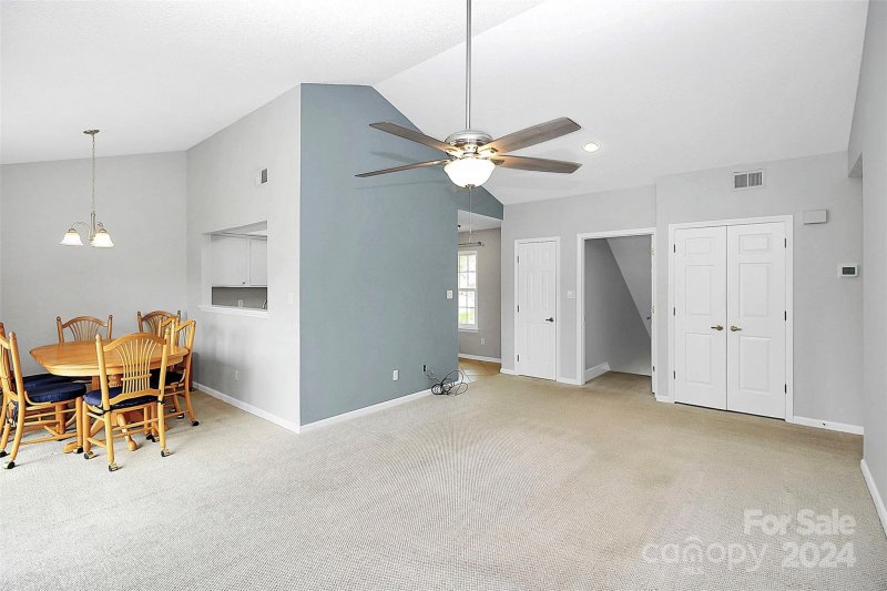 Property image 5 at 9408 Vicksburg Park Court, Charlotte, NC 28210