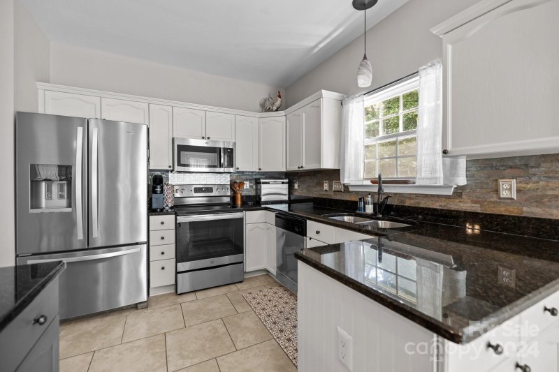 Property image 3 at 1623 Spandril Lane, Fort Mill, SC 29708