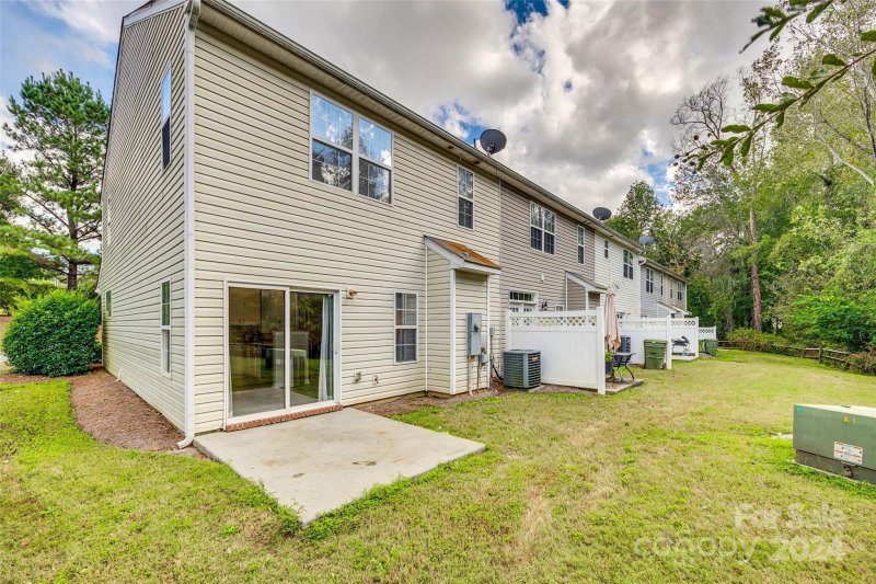 Property image 4 at 1123 Geyser Court, Fort Mill, SC 29715
