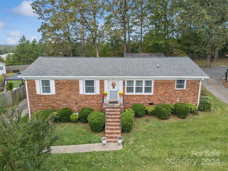 Property image 3 at 131 Bright Avenue, Bessemer City, NC 28016